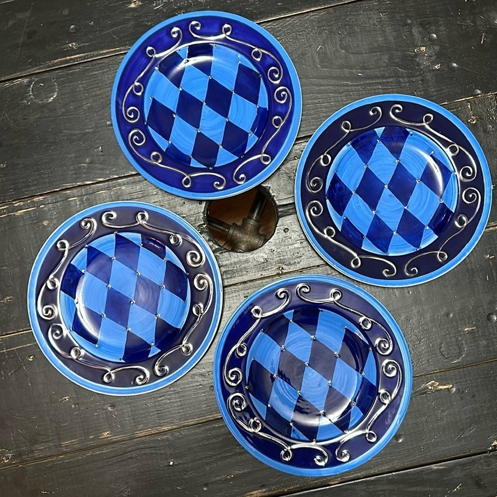 Set of 4 Harlequin Holiday by Ursula Dodge for Signature Housewares Inc Plates